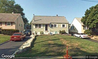 27 WESTBURY RD